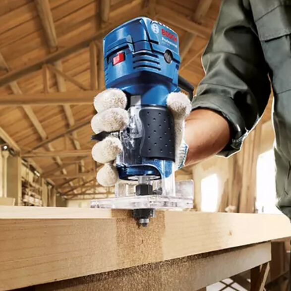 Fresadora de mano 550W GKF550 - Bosch BS0418