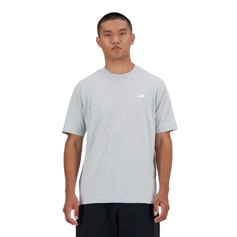 Remera New Balance de Hombre - Small Logo - MT41509AG GREY