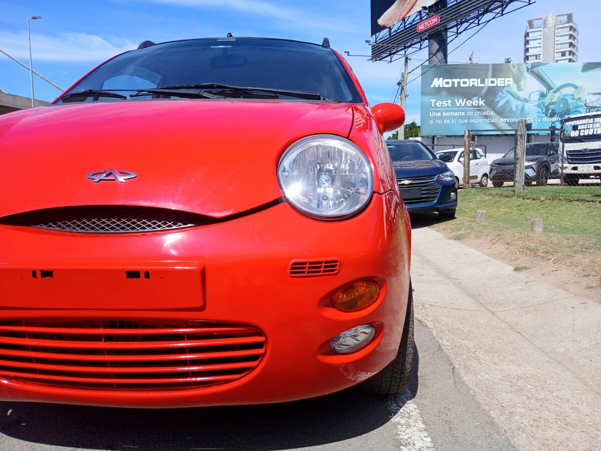 Chery QQ3 1.1 EXCELENTE ESTADO! | Permuta / Financia Chery QQ3 1.1 EXCELENTE ESTADO! | Permuta / Financia