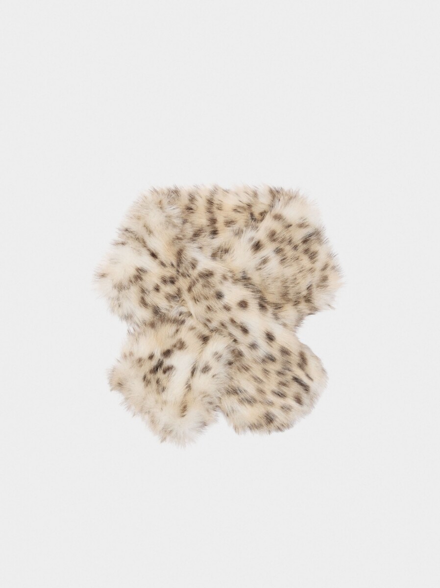 Estola Efecto Pelo Con Estampado Animal - multicolor 