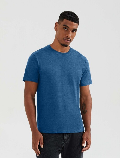 CAMISETA BÁSICA UNISSEX REGULAR WORLD AZUL