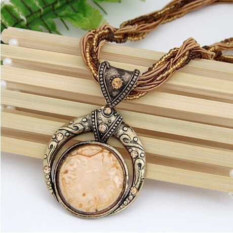 Collar Luna Mujer Varios Colores Beige