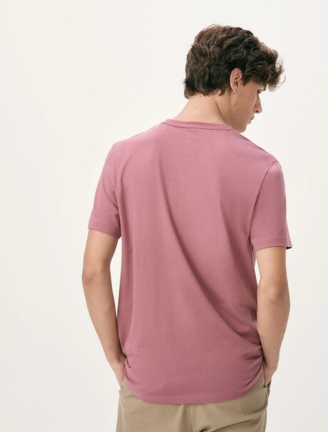 CAMISETA BÁSICA MANGA CORTA CUELLO EN V ROSADO