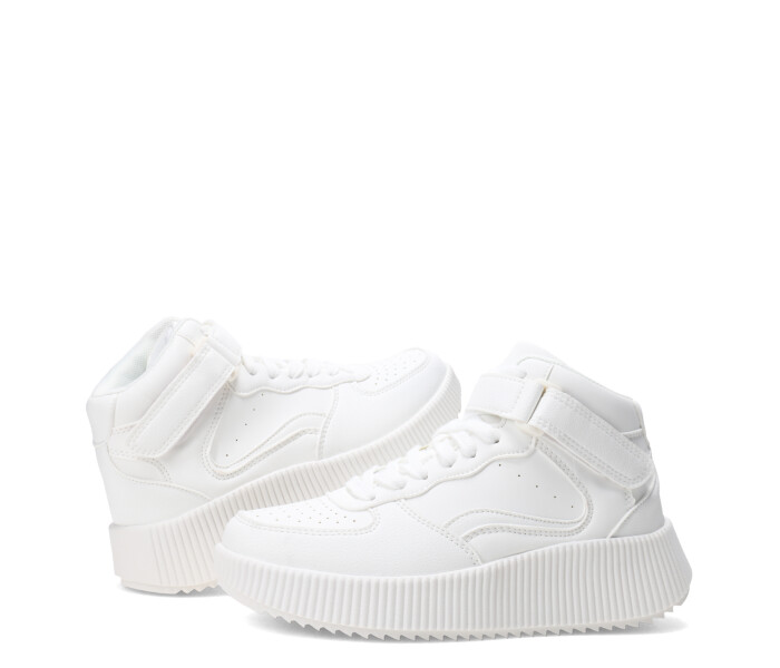 Deportivo KSAR estilo botita White
