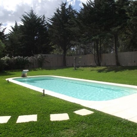 Piscina de fibra rectangular 10.50 x 4.00 x 1.40 mts. Piscina de fibra rectangular 10.50 x 4.00 x 1.40 mts.