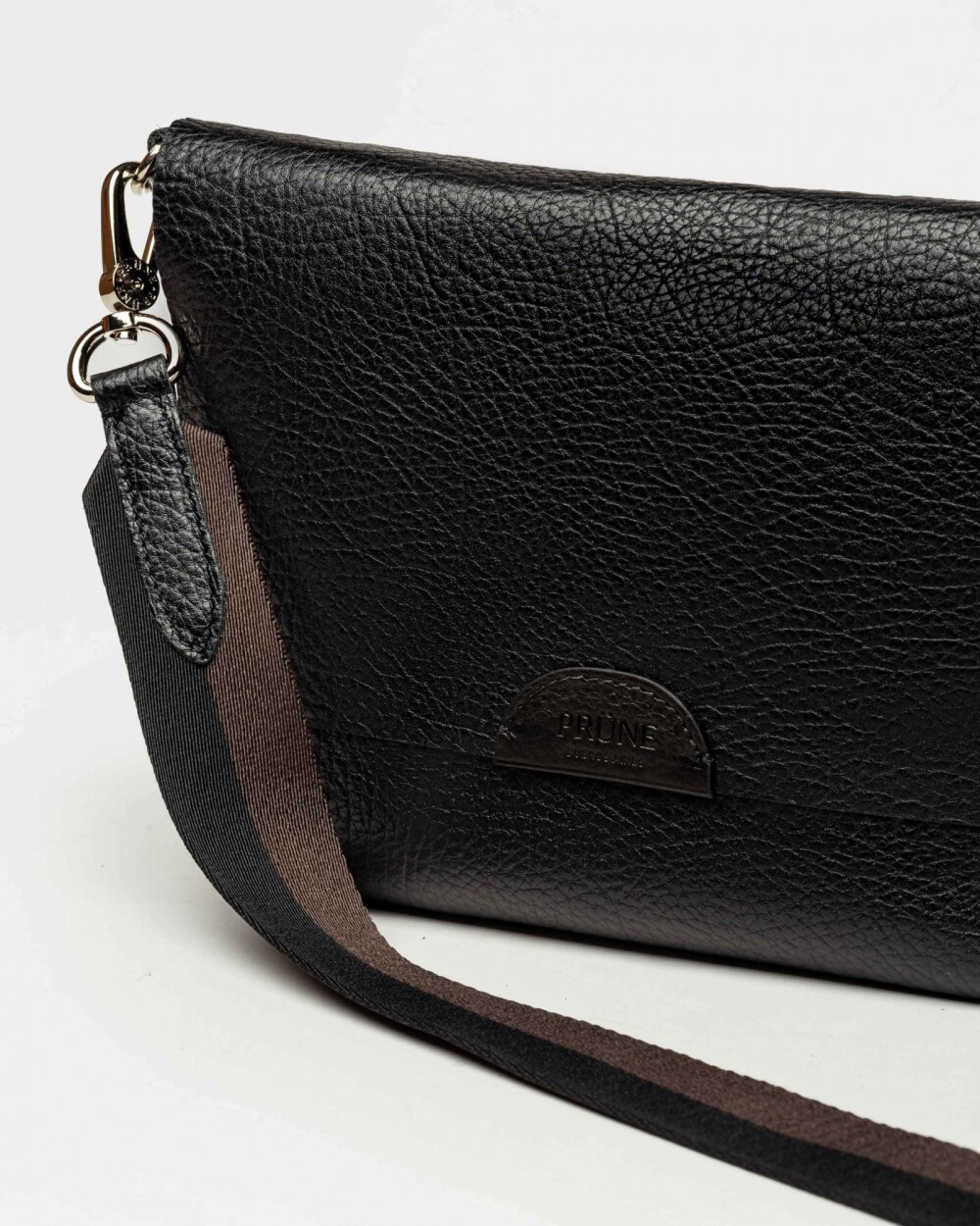 Morral Nina en cuero graneado Negro