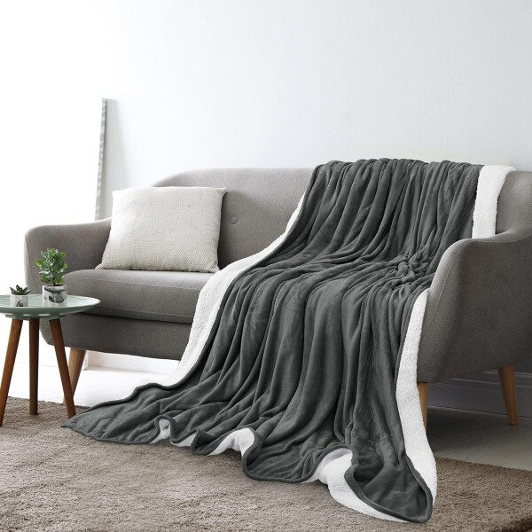 Frazada Manta Polar Con Corderito 2 Plazas 230x210cm Color Variante Gris Oscuro