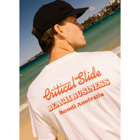 Remera Critical Slide Business Blanco