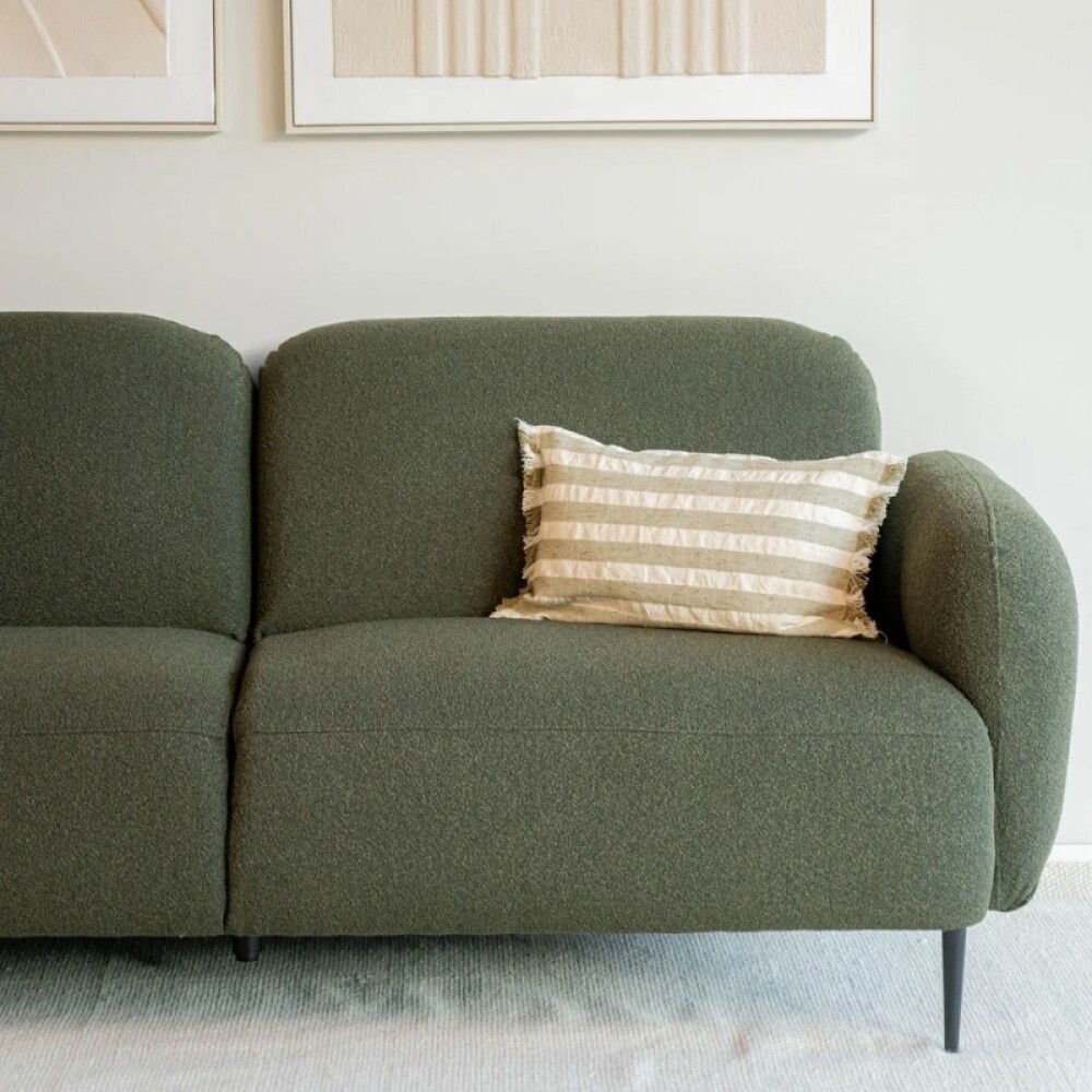 Sofá Giovanni / Verde Oliva - 2 cuerpos Sofá Giovanni / Verde Oliva - 2 cuerpos