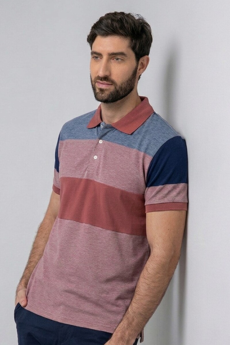 Remera Combinada. Remera Combinada.