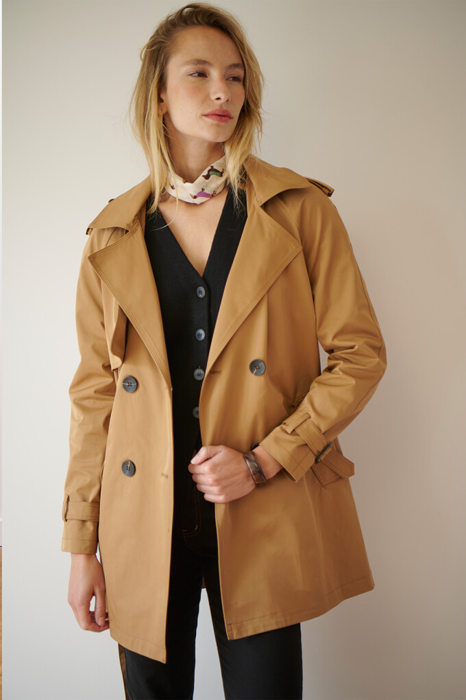 TRENCH CAPUCHA MIDI CAMEL