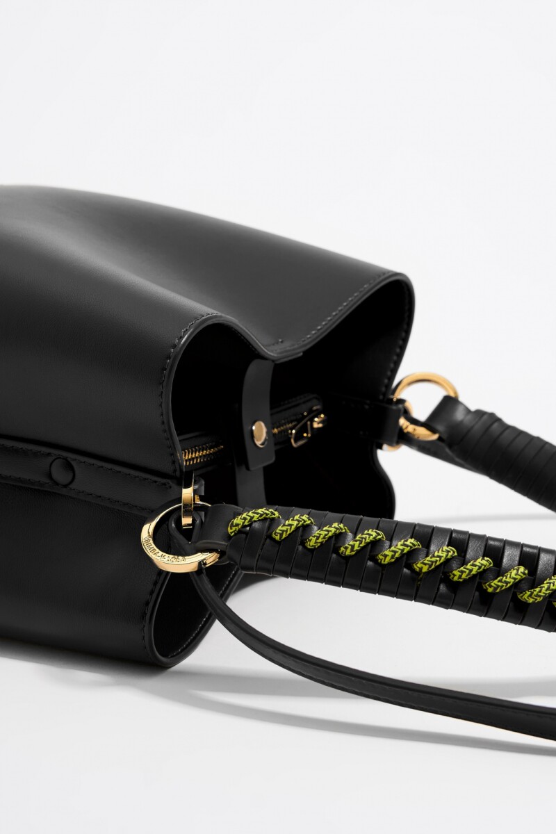 BOLSO BUCKET CHIHUAHUA PEQUEÑO Negro