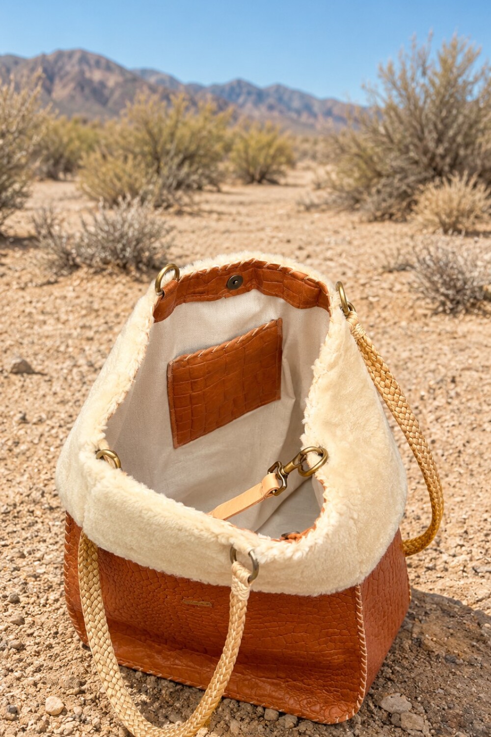 Deep Winter Bag Camel / Crudo