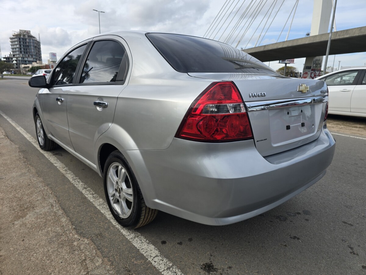 Chevrolet Aveo 1.6 LT Extra Full | Permuta / Financia Chevrolet Aveo 1.6 LT Extra Full | Permuta / Financia