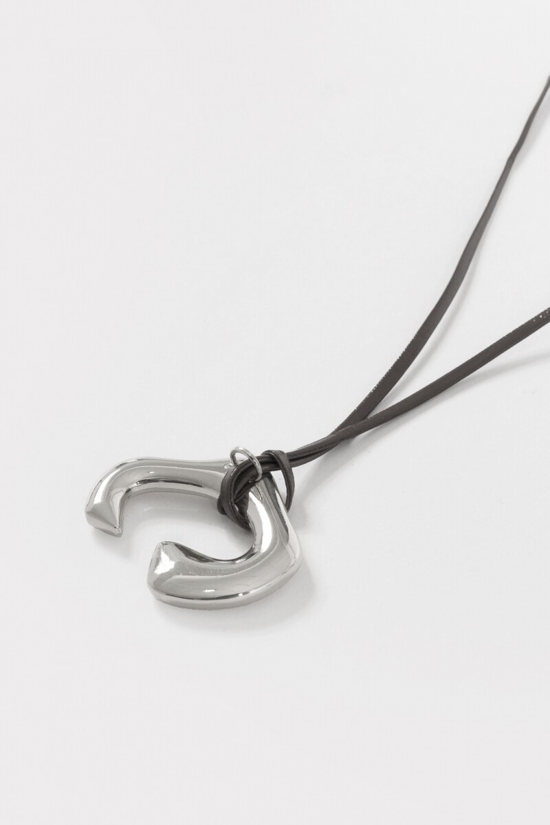 Collar cordón metal bull plateado
