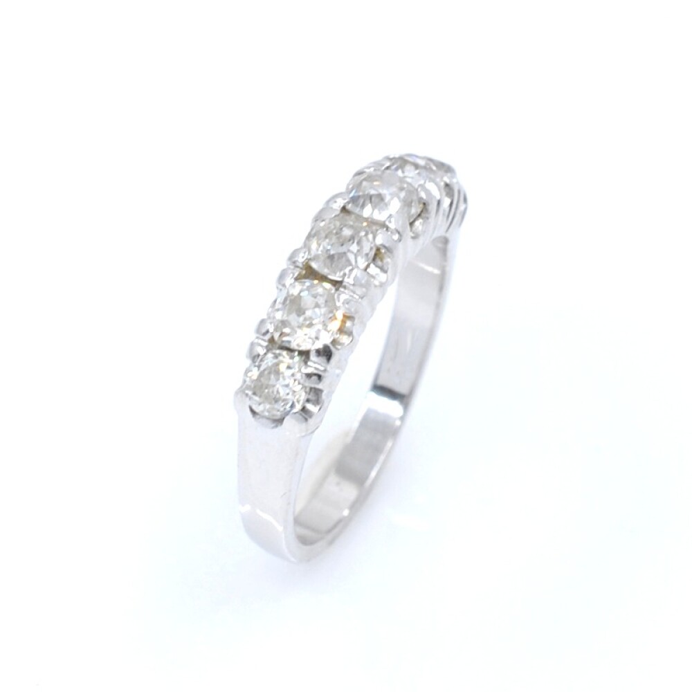 Anillo medio sin fin 18k blanco con brillantes antiguos con engarce 4 puntas Anillo medio sin fin 18k blanco con brillantes antiguos con engarce 4 puntas