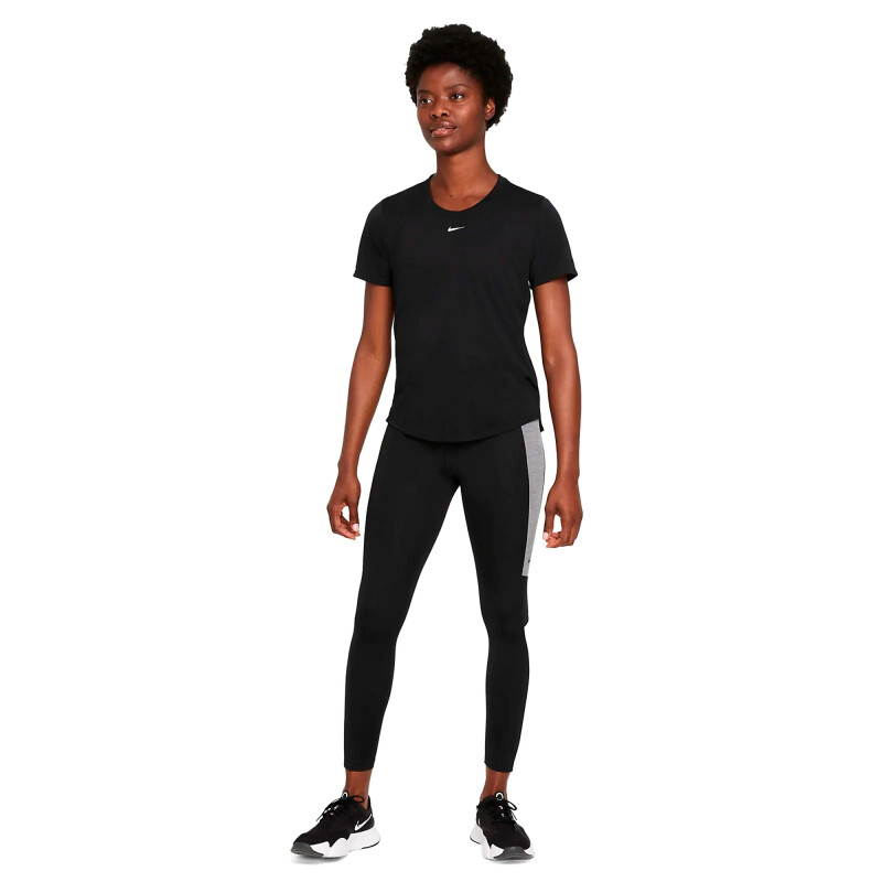 Remera NIKE DRI-FIT FIT de Mujer - DD0638-010 Negro