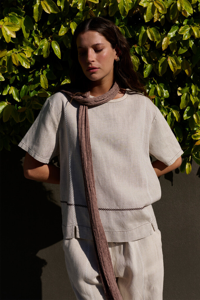 BLUSA LINO CRUZ BEIGE