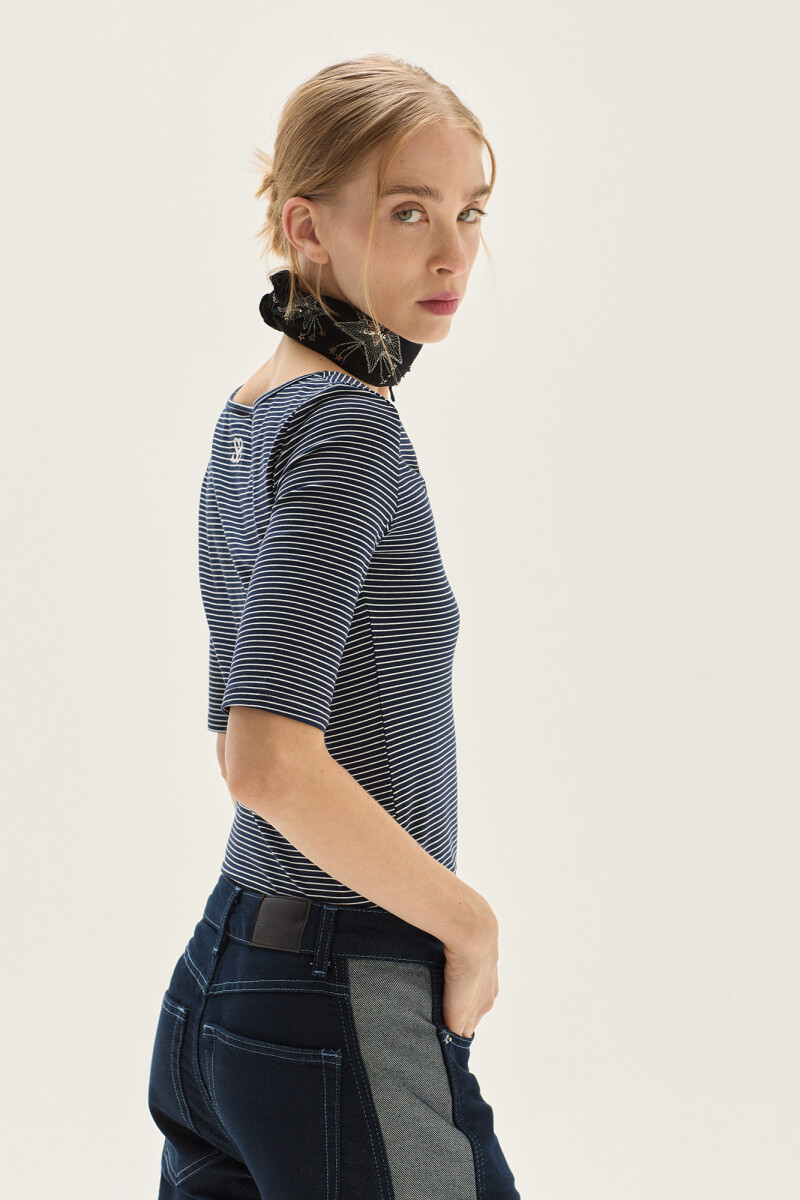 Remera Brandy Azul Marino