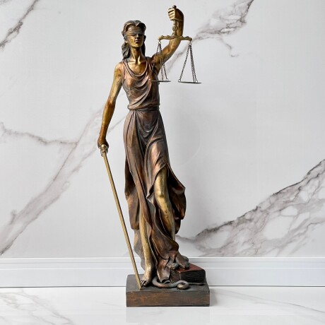 Escultura Dama De La Justicia Resina Alto 65cm x Ancho 19cm x Largo 18cm Escultura Dama De La Justicia Resina Alto 65cm x Ancho 19cm x Largo 18cm