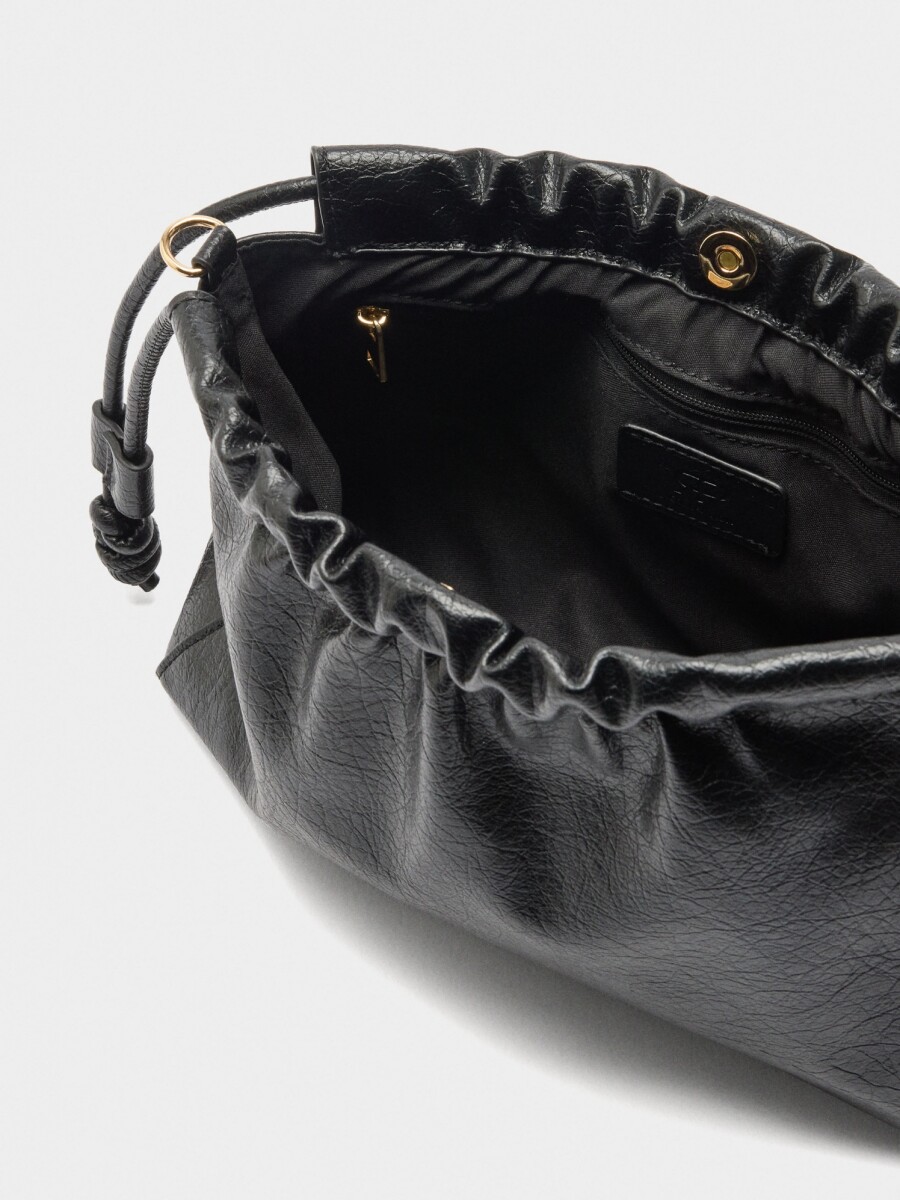 Bolso Bandolera Con Fruncido negro