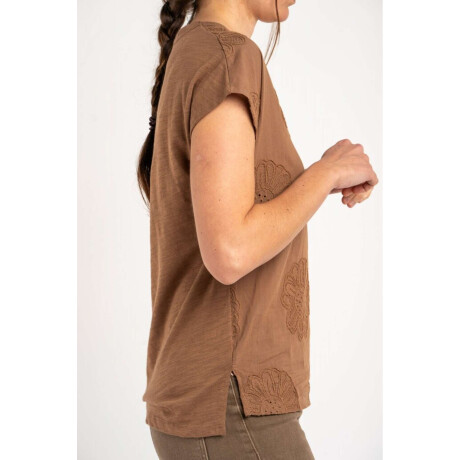 Remera Bordada Alodon Flame Mocha