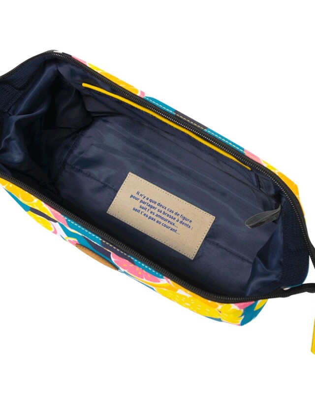 Cabaia Neceser Travel Kit - El Malecon Cabaia Neceser Travel Kit - El Malecon
