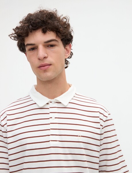 Remera polo Marin Off white Camel