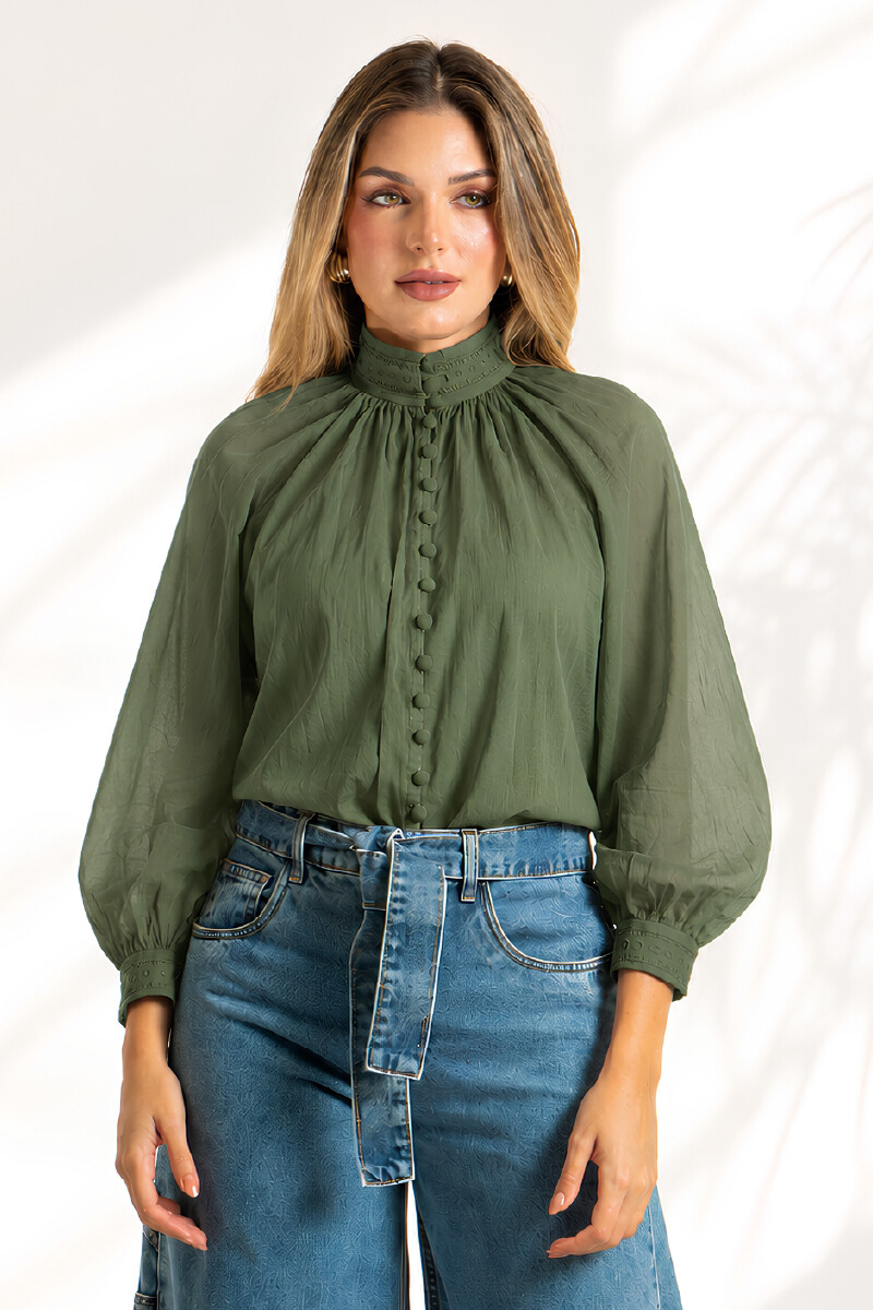 CAMISA C657B/26 MANGA RANGLAN PUÑO ANCHO CUELLO ALTO CON BOTONES Y OJALILLO Verde