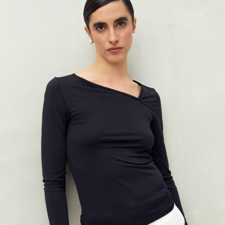 TOP ADORA Negro