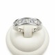 Anillo con zirconias talla carre en riel Anillo con zirconias talla carre en riel