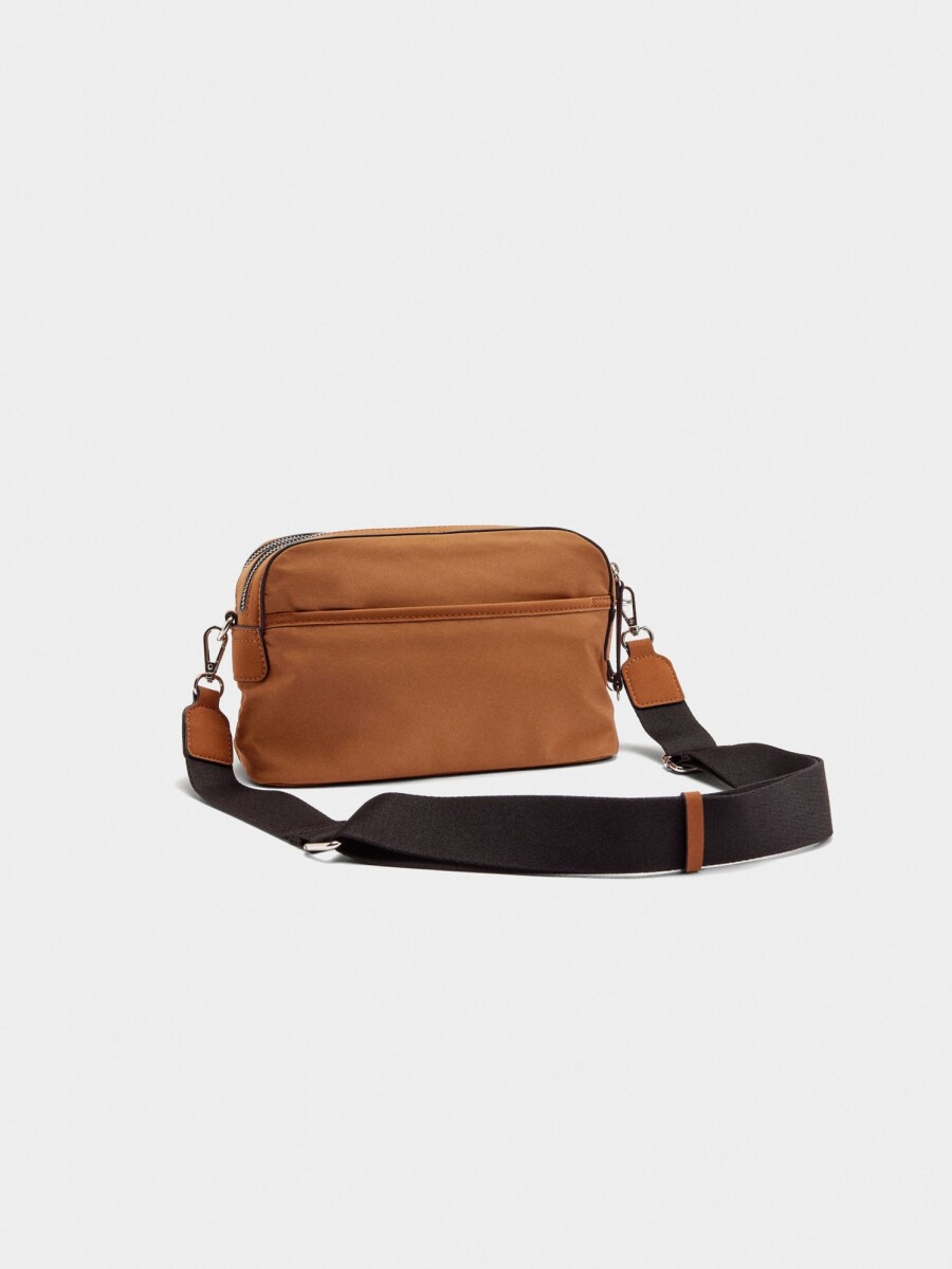 Bolso Bandolera De Nylon Con Solapa camel