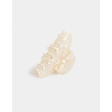 Broche Con Moño Blanco Crudo