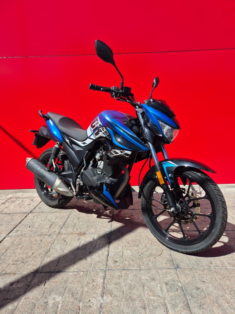 Yumbo Racer 200 Usada - Reserva 