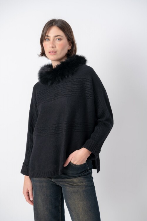 Sweater con cuello piel Negro