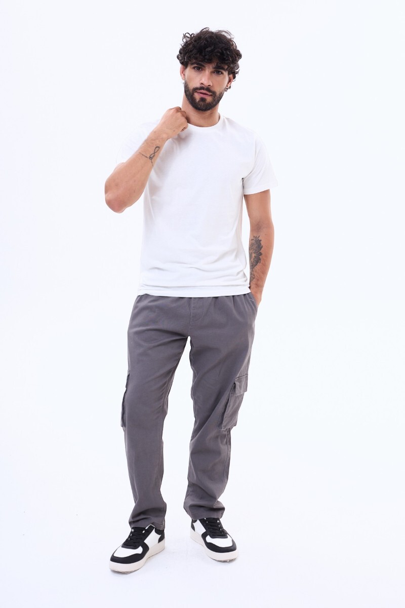 Pantalon de gabardina Durazno Gris