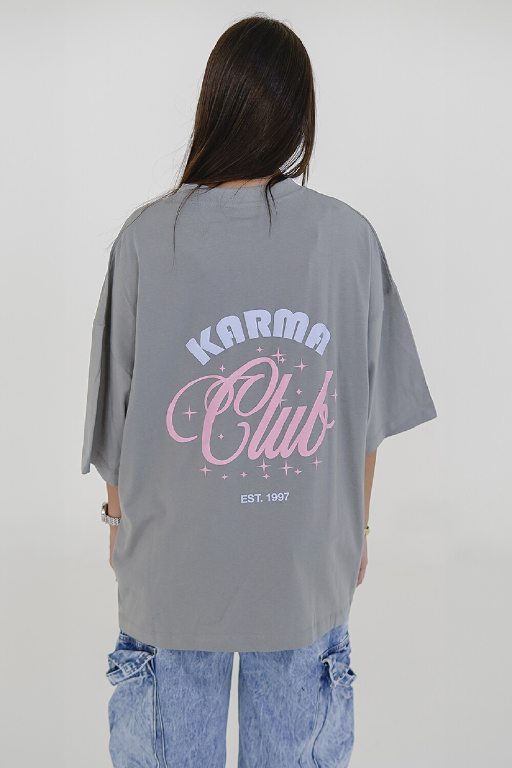 Remera Pulau Karma Gris