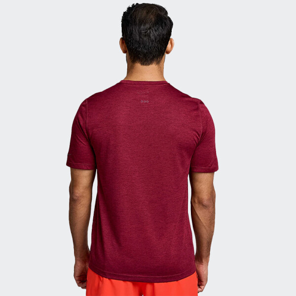 Remera Saucony Stopwatch Sleeve Rojo