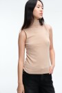 TOP SIN MANGAS Beige