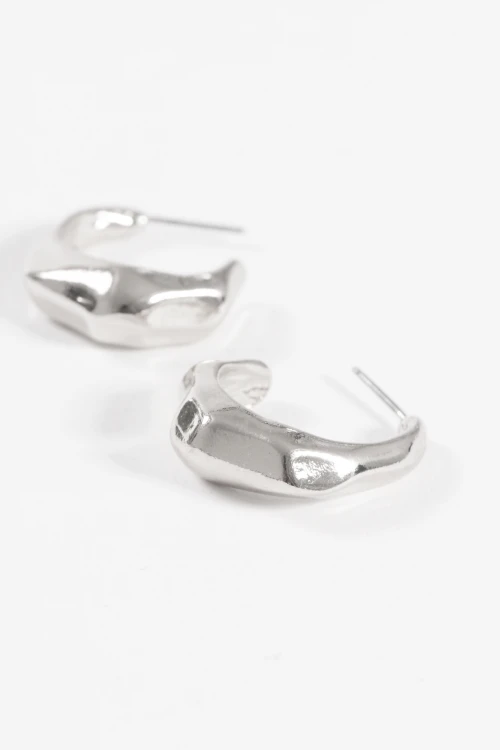 Aros irregulares plateado