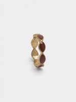 Anillo Con Esmalte marron