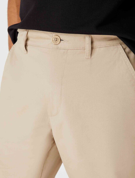 BERMUDA RECTA ESTILO CHINO EN LINHO BEIGE