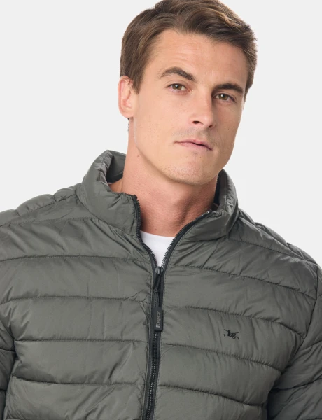 CAMPERA CAPUCHA DESMONTABLE Verde