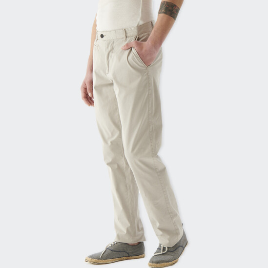 Pantalón Wrangler Chino Casual Gris