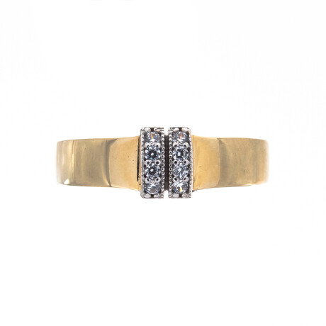 Anillo de oro 9 ktes con circonias. Anillo de oro 9 ktes con circonias.