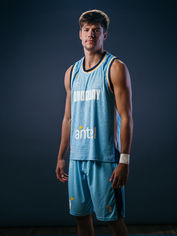 CAMISETA BASKET URUGUAY OFICIAL<br /> Umbro Hombre S07