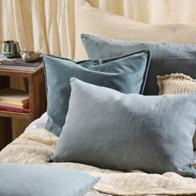 Almohadón Olimpia - 40x60 Celeste tiza