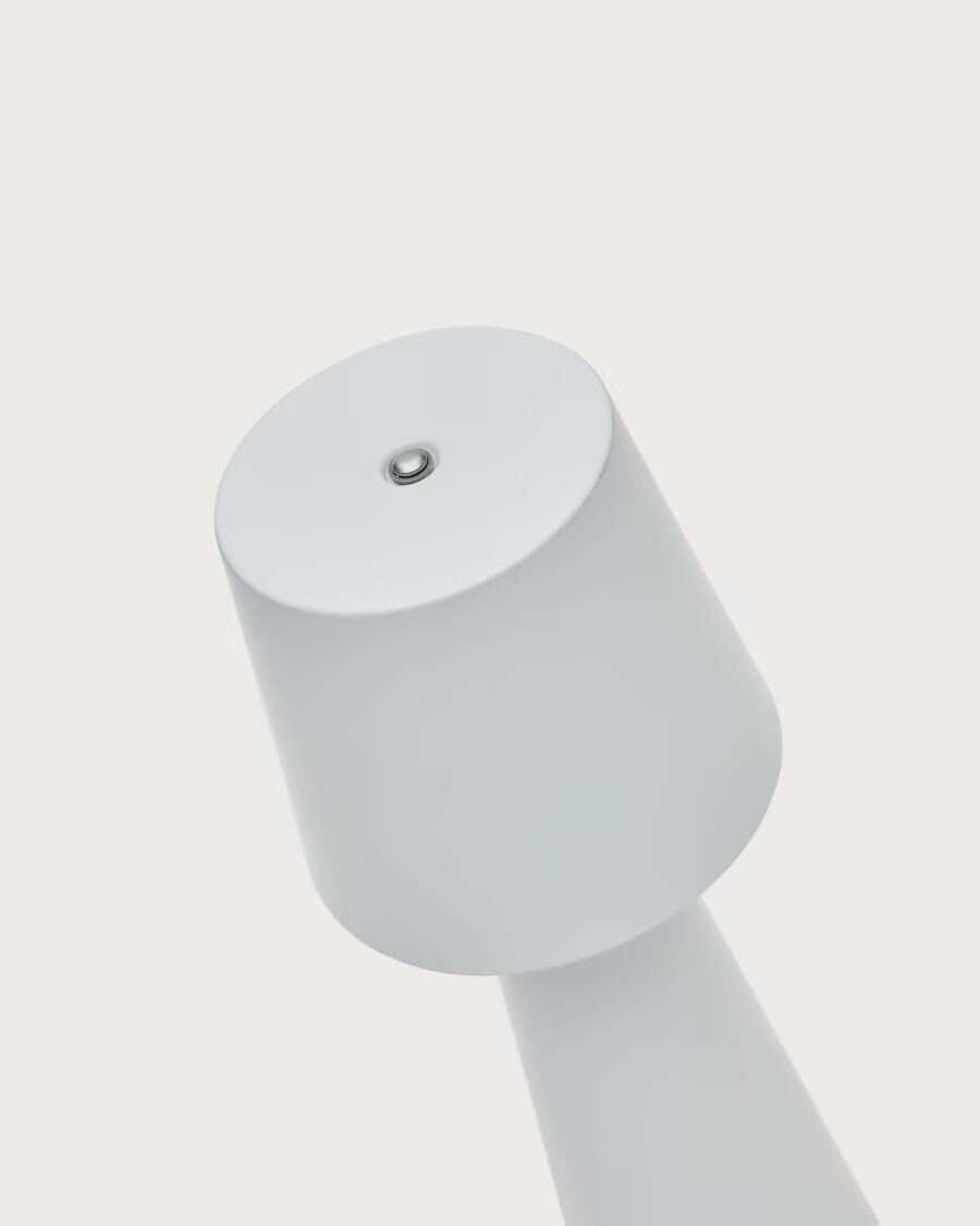 Lámpara de mesa Arenys pequeña de metal con acabado pintado blanco