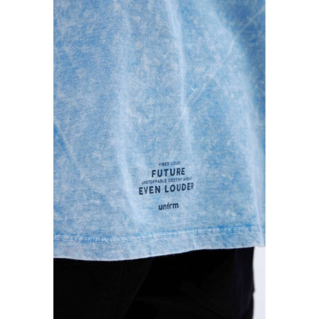 Remera Dawson Celeste