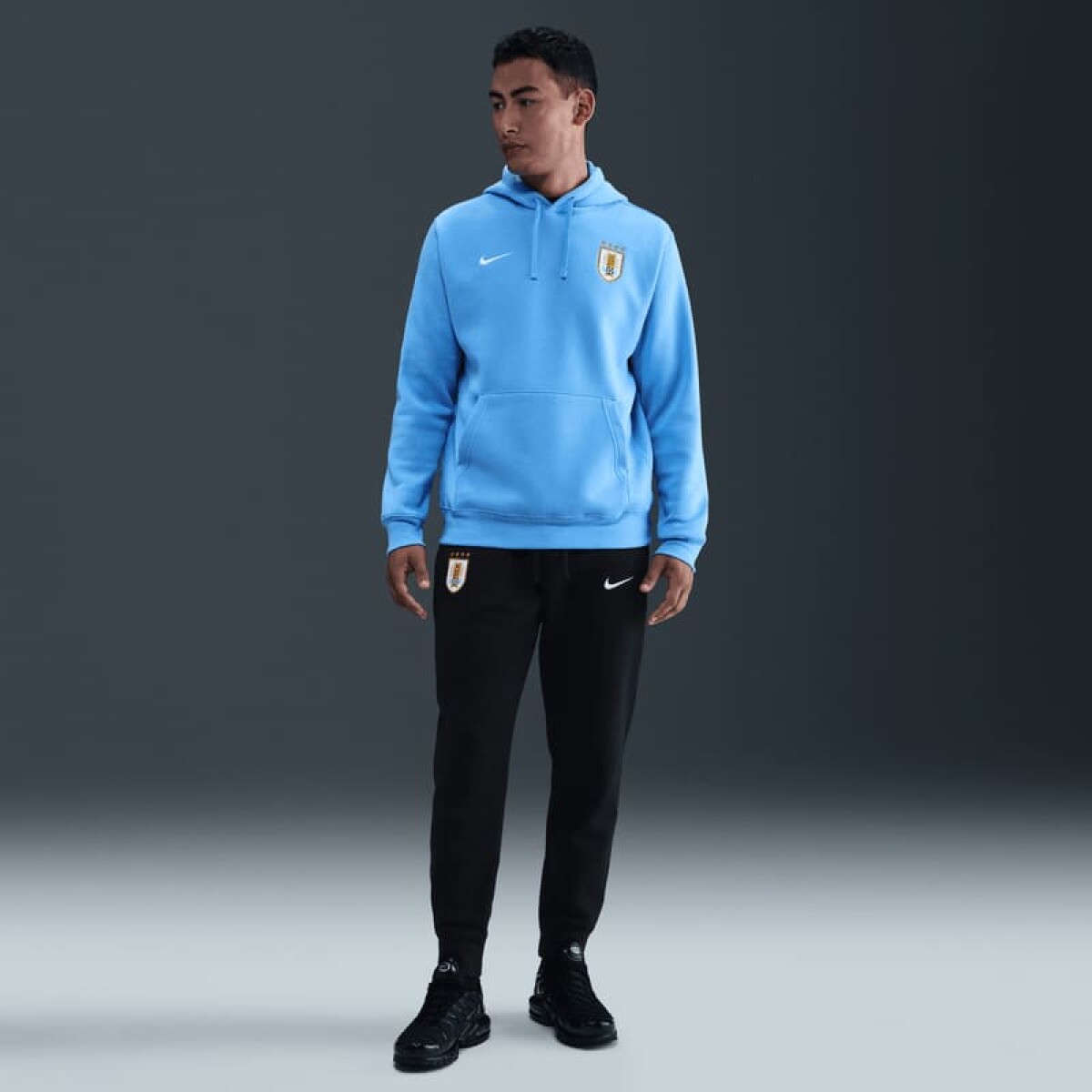 Canguro Celeste Nike 2025 